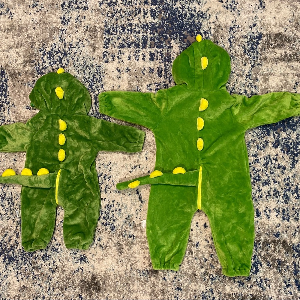 Sibling dinosaur Halloween costumes